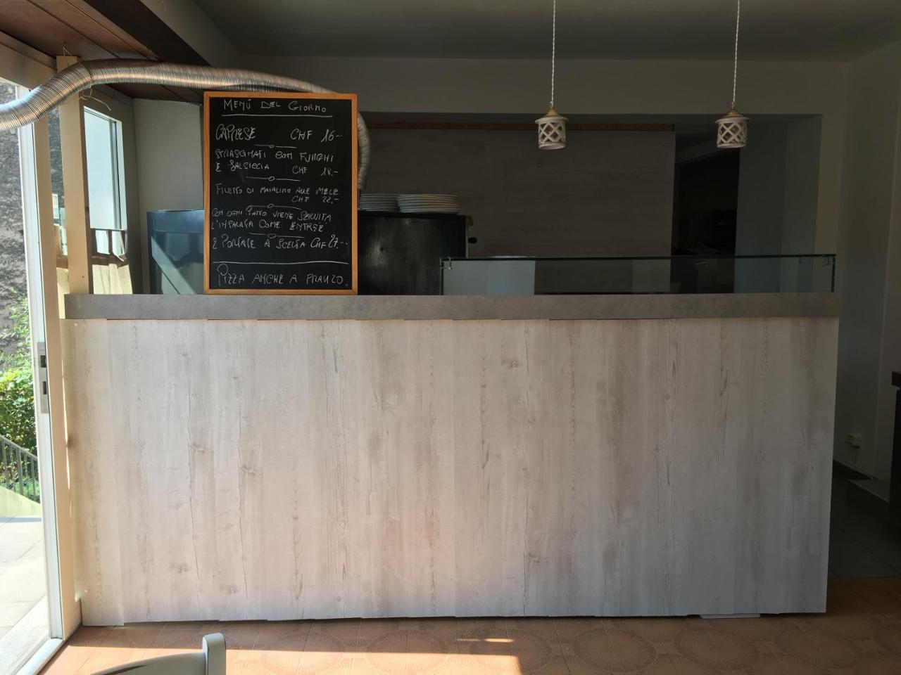 Novaggio Albergo Ristorante Belcantone מראה חיצוני תמונה