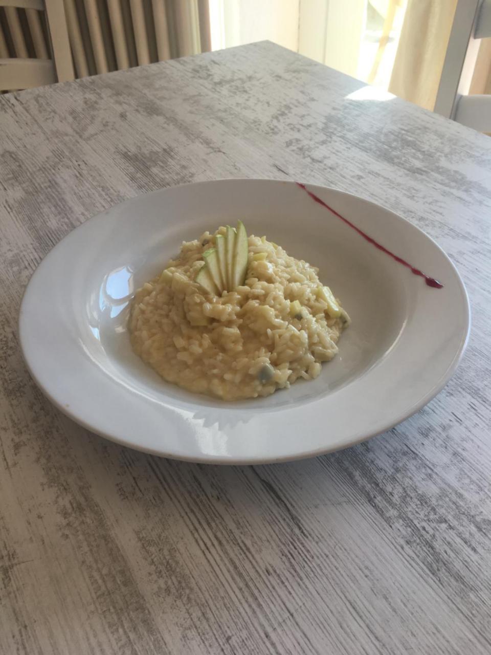 Novaggio Albergo Ristorante Belcantone מראה חיצוני תמונה